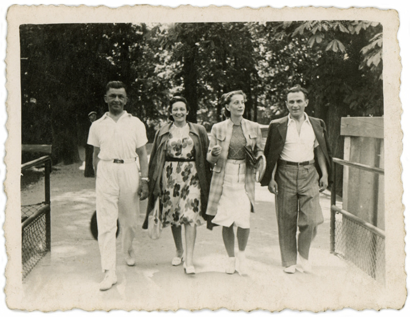 Polska - Kalisz, lato 1938 r., na drugim krańcu starego parku za Kanałem Rypinowskim,.jpg
